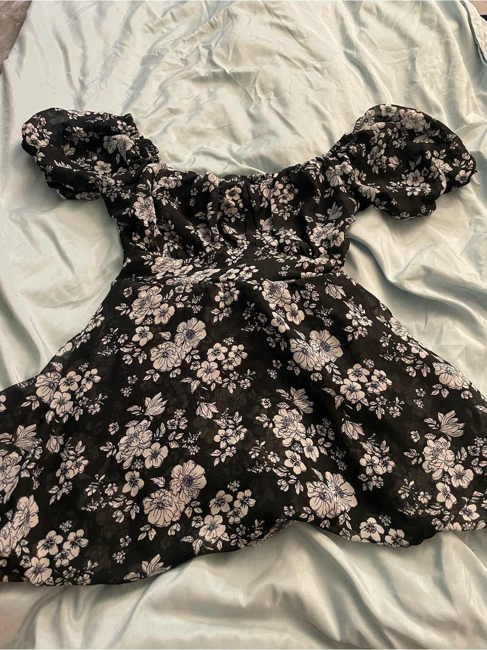 Justify Black Floral Puff-Sleeve Mini Dress